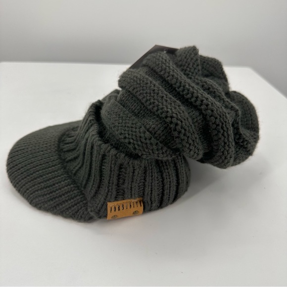 NWT Forbusite Fleece Lined Knit Slouchy Beanie Winter Hat with Visor Gray - Picture 1 of 10